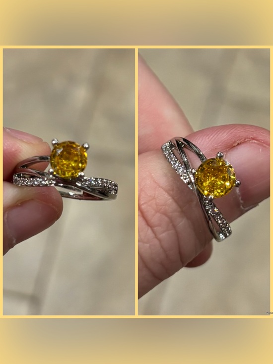 Jewelry - Brand NEW yellow and gold CZ design ring! $25